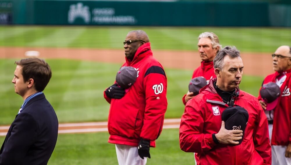 Dusty Baker Wear Gloves